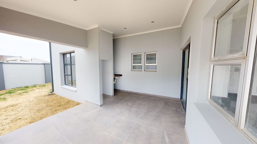 4 Bedroom Property for Sale in Admirals Park Western Cape